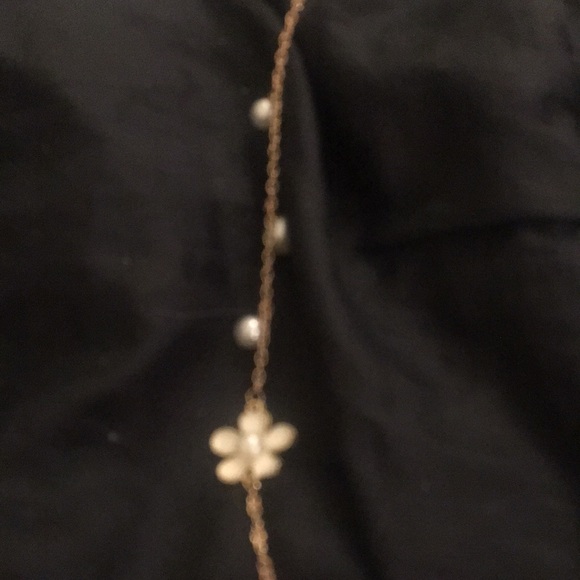 COPY - NWT necklace. Gold chain with pearls and white enamel daisies. - Picture 2 of 6